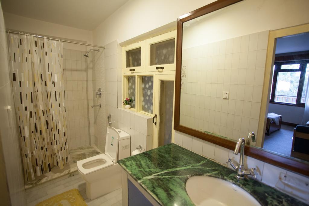 Maya Guest House Thimi Buitenkant foto